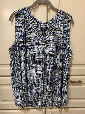 New with tags Jones New York Sleeveless Blouse